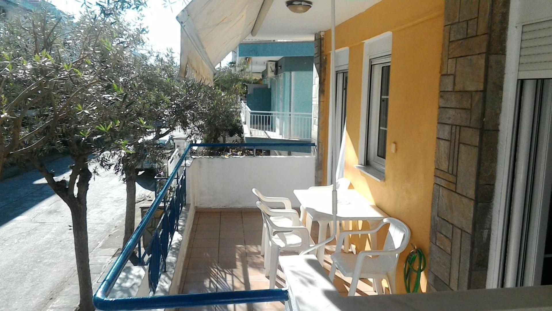 Leonidas Apartments Néa Péramos Bagian luar foto