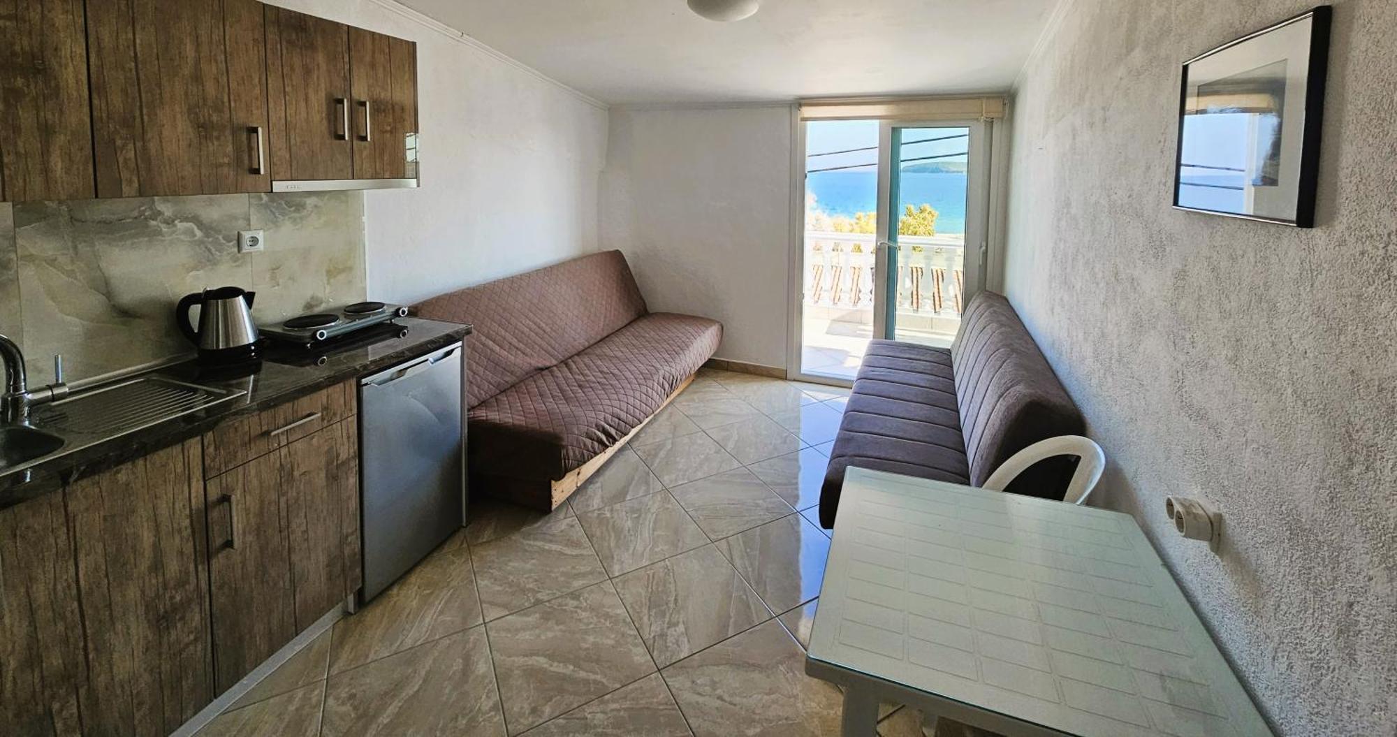 Leonidas Apartments Néa Péramos Bagian luar foto